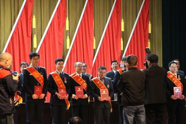 淮南市第一人民醫院陶鈞同志榮獲 “淮南市先進工作者” 榮譽稱號