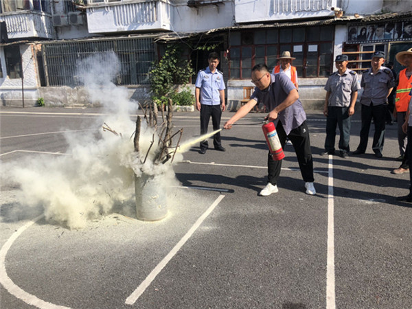 淮南田家庵區龍泉街道鐵三處社區：守好安全底線 為建黨百年保駕護航