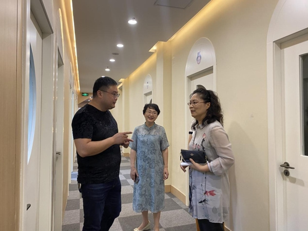 淮南市田家庵區婦聯調研非公企業淮南小凡星兒童康復訓練中心