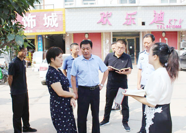淮南：熊壽宏深入鄉鎮督查文明城市創建工作