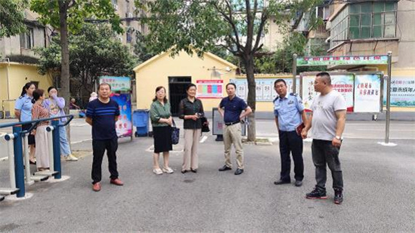 淮南：文明法治并駕齊驅 共建幸福和諧家園 ——市司法局指導白云小區爭創民主法治示范社區