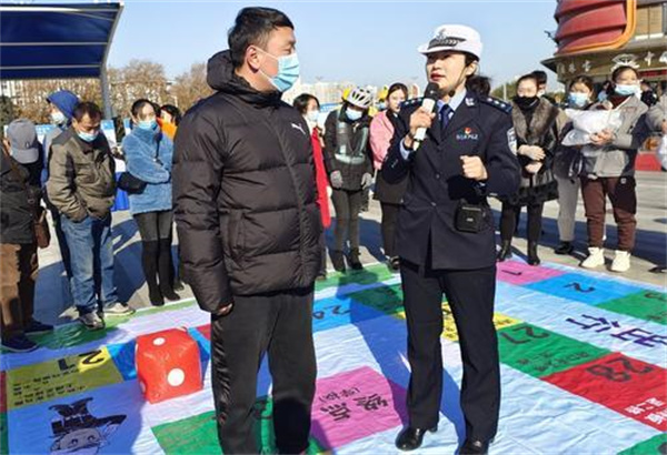 淮南市公舉辦“守法規知禮讓 安全文明出行”系列活動