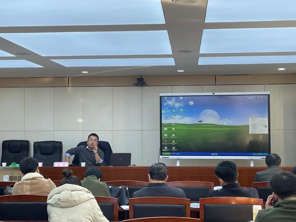 淮南市舉辦鳳臺(tái)縣資本市場業(yè)務(wù)專場培訓(xùn)會(huì)